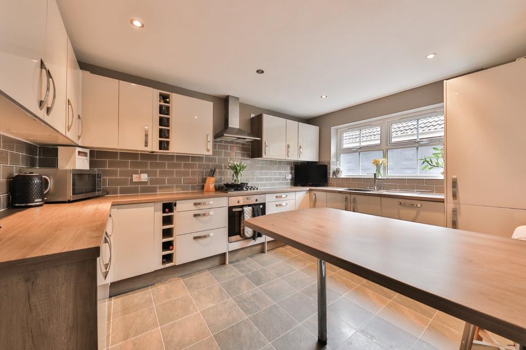 Westerdale, Swanland, North Ferriby, East Riding of Yorkshi, HU14 4 bed