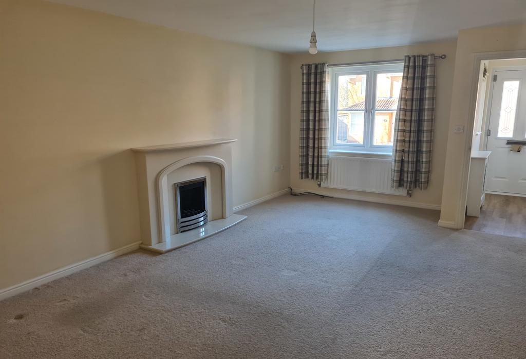 Burnthill Lane, Rugeley, Staffordshire 3 bed detached house £950 pcm
