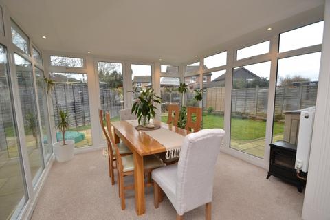67 Avon Meade, Fordingbridge, SP6 1QR