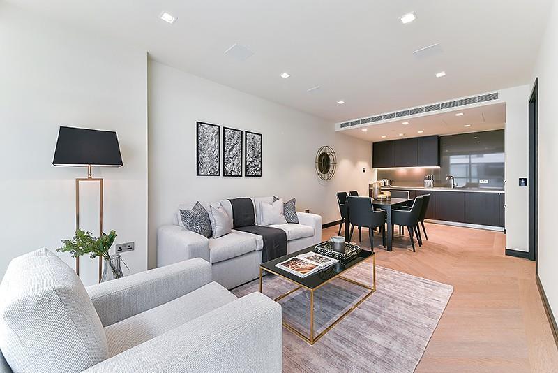 One Tower Bridge, Tower Bridge... 2 bed flat £4,117 pcm (£950 pw)