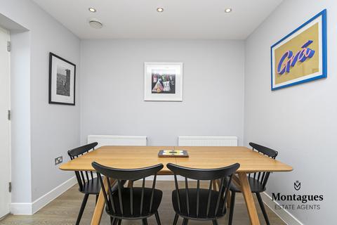 106 Buckingham Road, Epping, CM16 5AG