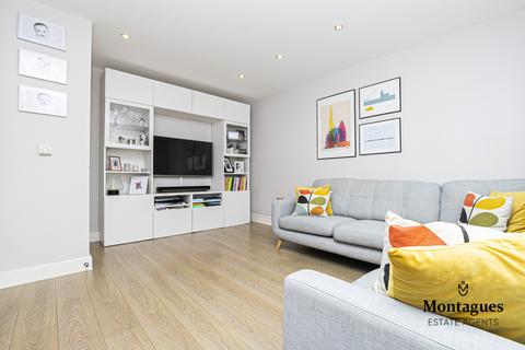 106 Buckingham Road, Epping, CM16 5AG