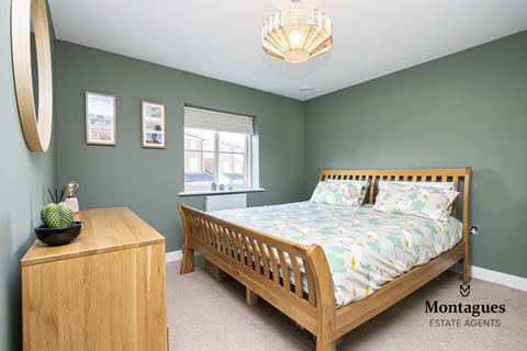 106 Buckingham Road, Epping, CM16 5AG