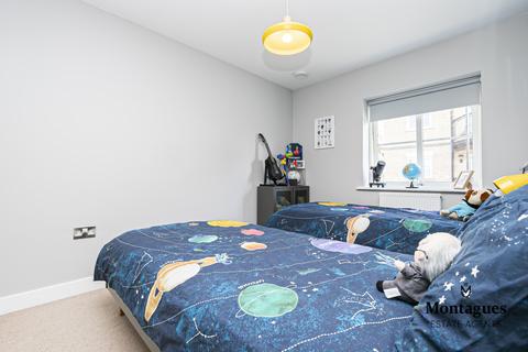 106 Buckingham Road, Epping, CM16 5AG