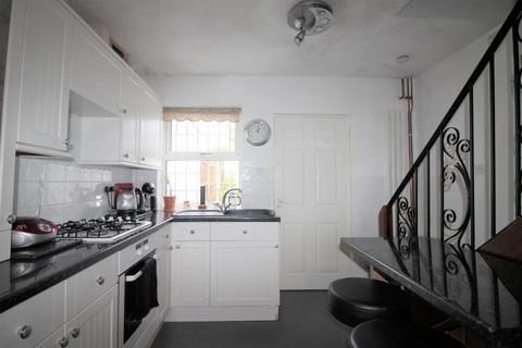 2 bedroom cottage to rent, Sutton Road, Kidderminster, DY11