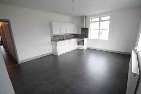 2 bedroom apartment to rent, Spa Road, Hockley