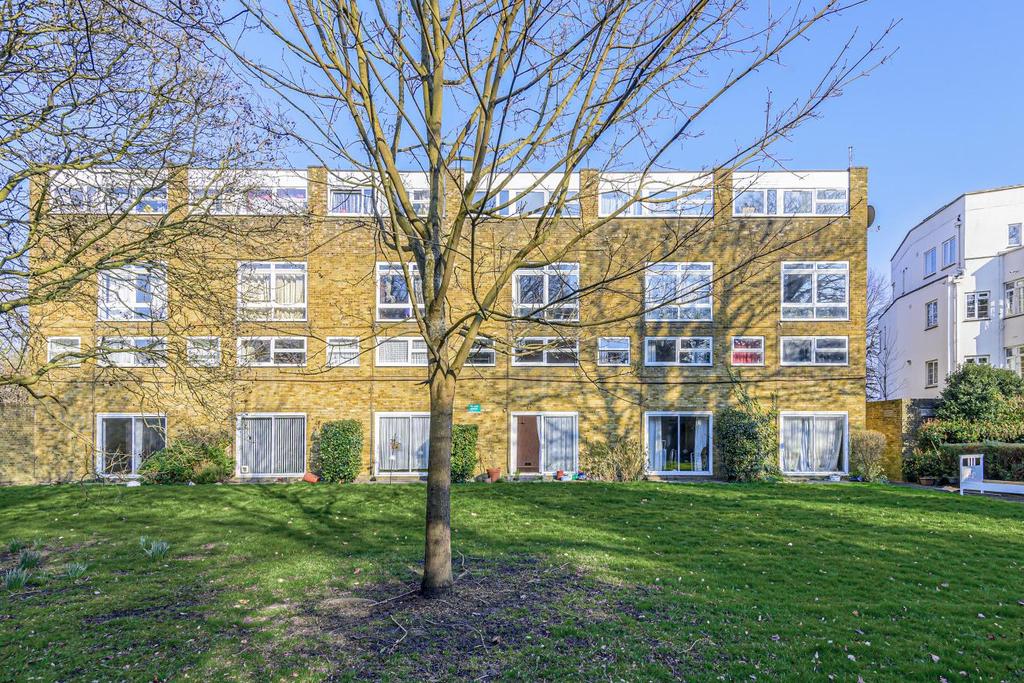 Spencer Park, Wandsworth 3 bed for sale £500,000