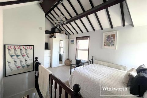 1 bedroom semi-detached house to rent, Strafford Road, High Barnet, EN5