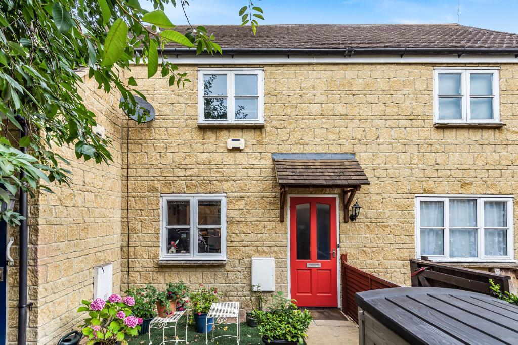 Witney, High Street, OX28 1 bed terraced house £220,000
