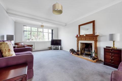 38 Redleaves Avenue, Ashford, TW15 1LD