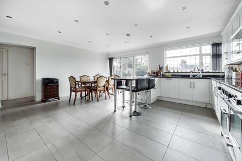 38 Redleaves Avenue, Ashford, TW15 1LD
