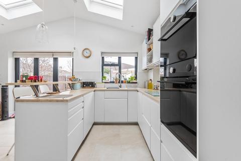 57 Victoria Road, Mitcham, CR4 3JB