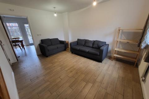 undefined, Bold St, Hulme, Manchester. M15 5QH.