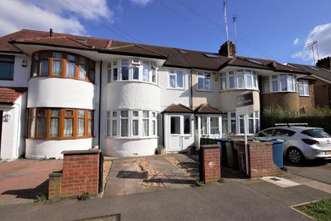 4 bedroom terraced house to rent - Durley Avenue, Pinner HA5