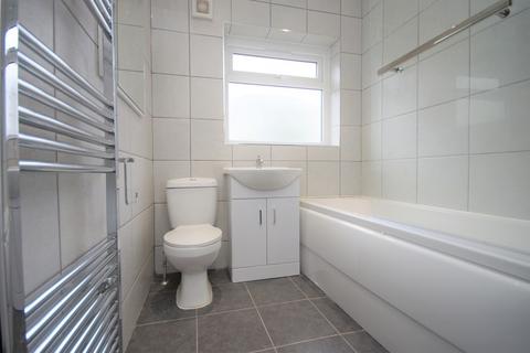 4 bedroom terraced house to rent - Durley Avenue, Pinner HA5