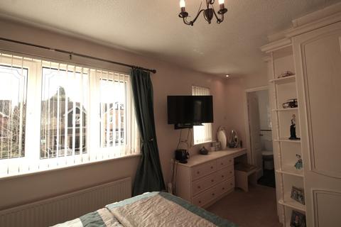 12 Kempton Drive, Dunsville, Doncaster, DN7 4QA