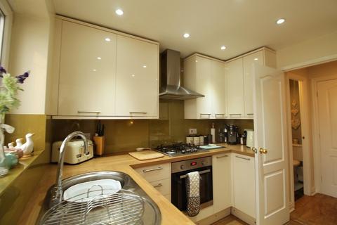 12 Kempton Drive, Dunsville, Doncaster, DN7 4QA
