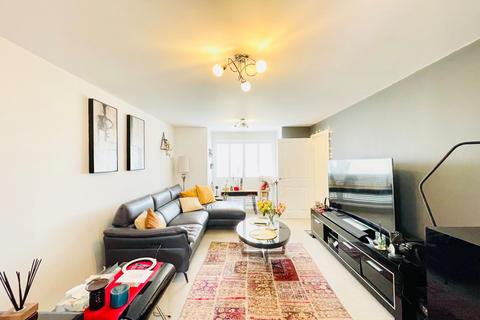 3 Beaufighter Drive, Upper Cambourne, Cambridge, CB23 6JJ