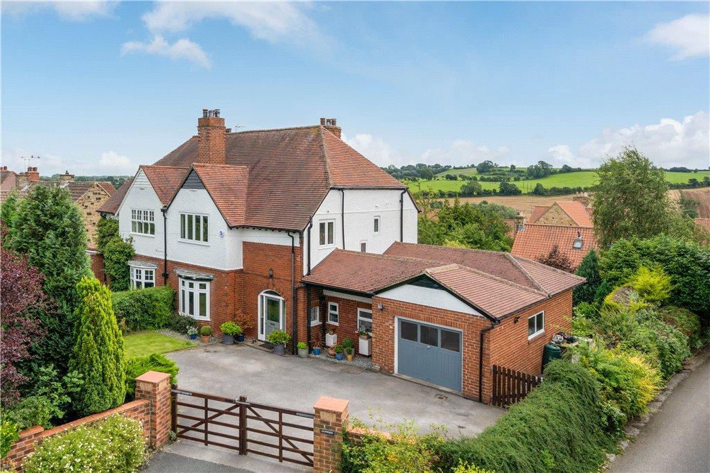 Lynwood, Harewood Road, Collingham... 4 bed semidetached house £715,000