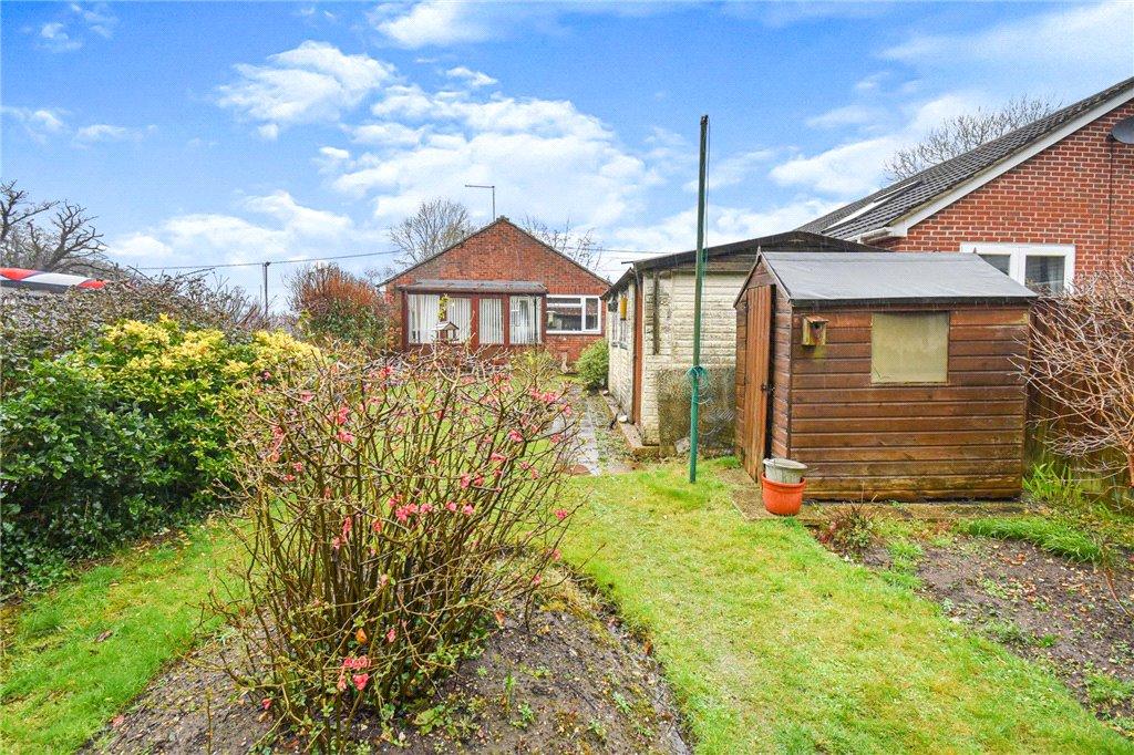 St. Swithuns Close, Crampmoor, Romsey, Hampshire 3 bed detached