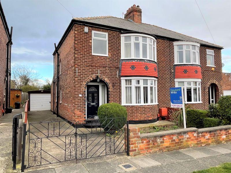 Kendal Road, Grangefield, StocktononTees, TS18 4PU 3 bed semi