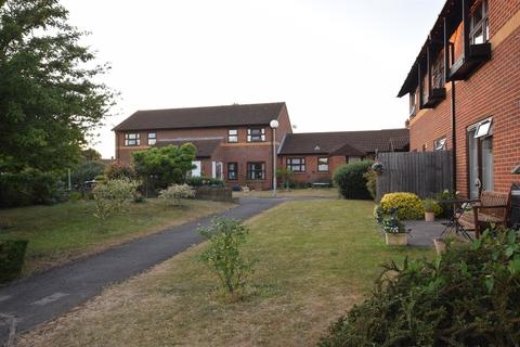 2 bedroom apartment for sale - Charter House, Croxley Green