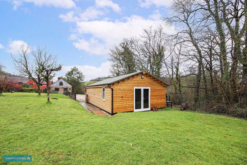 Garden/Office/Garage