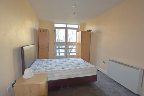 2 bedroom flat to rent, Plumptre Street Nottingham NG1