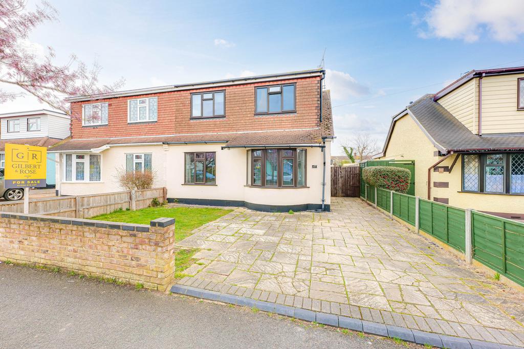 Appleton Road, Benfleet, SS7 3 bed semidetached house £400,000