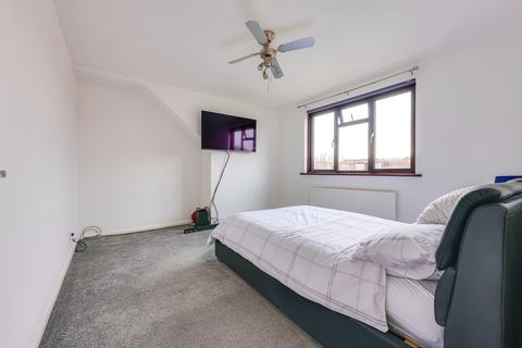 45 Appleton Road, Benfleet, SS7 5DA