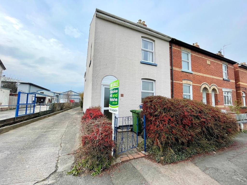 Mortimer Road, Hereford, HR4 2 bed end of terrace house £200,000