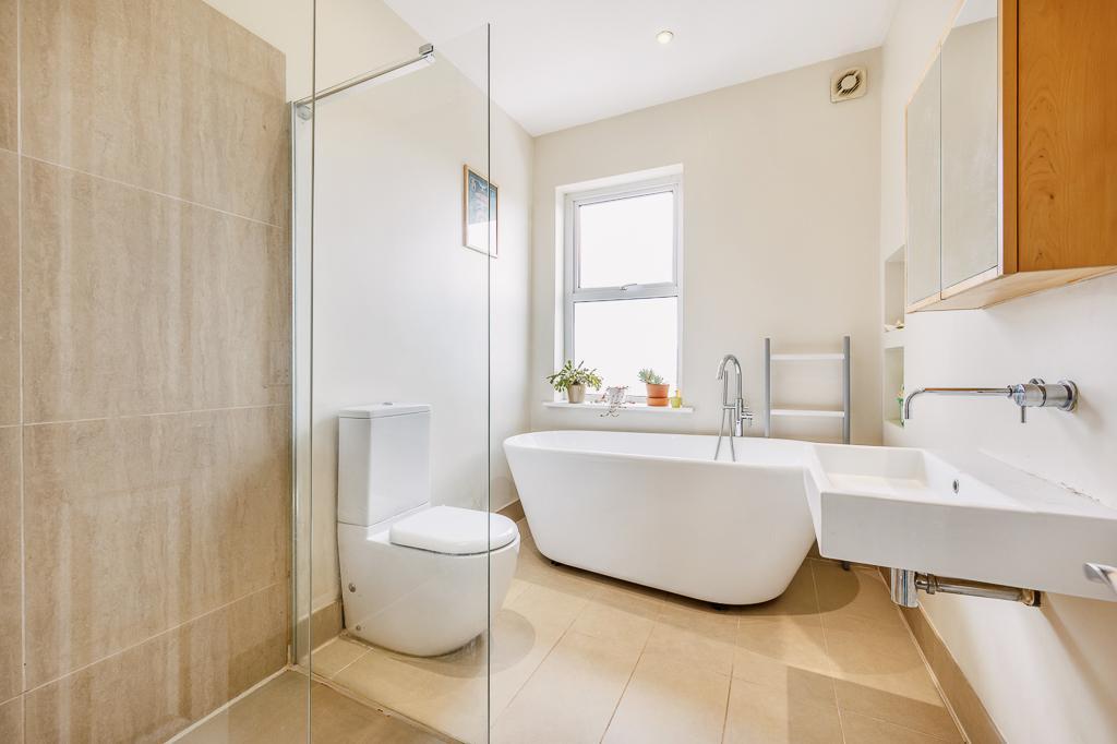 Superb Family Bath & Shower Room
