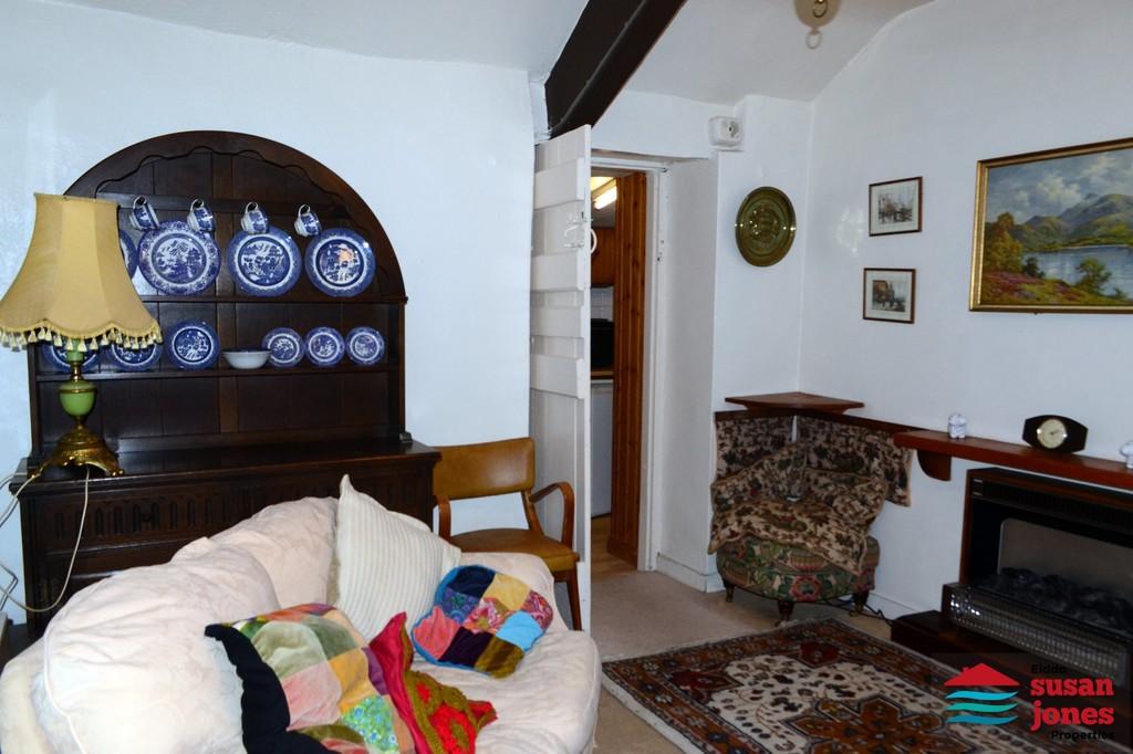 Tyddyn Isaf living room
