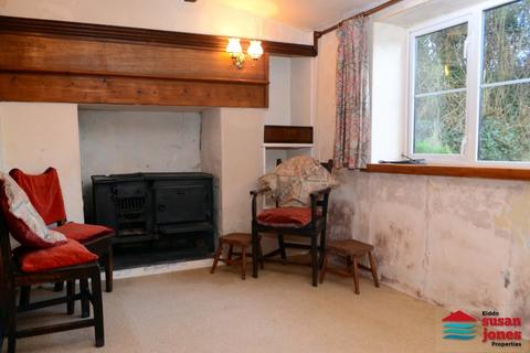 Ynys Bach Abererch Road, Pwllheli, LL53 6YP