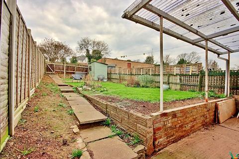 24 Brookside Road, Worcester, WR2 5PS