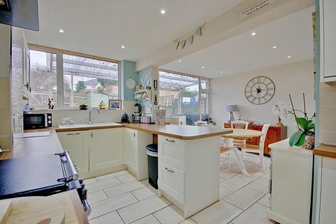 24 Brookside Road, Worcester, WR2 5PS