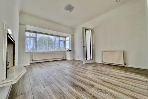 3 bedroom detached bungalow to rent, Armadale Road, Ladybridge, Bolton, Lancashire. *AVAILABLE JUNE*