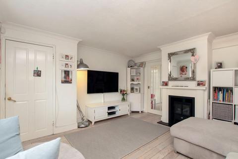 7 Rowcroft, Hemel Hempstead, HP1 2JF