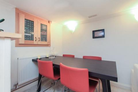 undefined, Charles Street, Tring