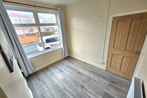 2 bedroom terraced house to rent, Ollier Avenue, Longsight, Manchester, M12