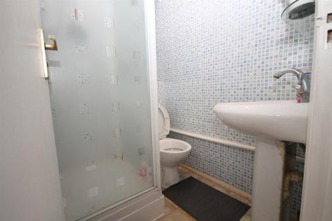 76 Vellum Drive, Carshalton, SM5 2TS
