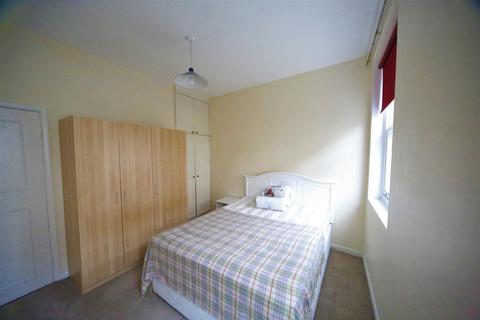 2 bedroom flat to rent, Bell Street, Marylebone, London NW1