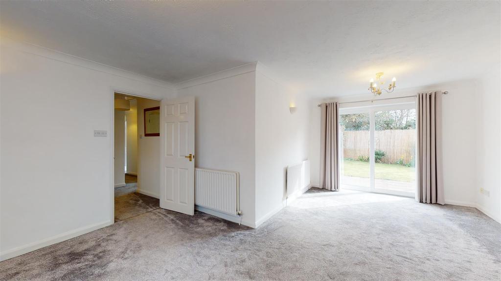 St. Margarets Close, Seasalter... 3 bed bungalow £1,600 pcm (£369 pw)