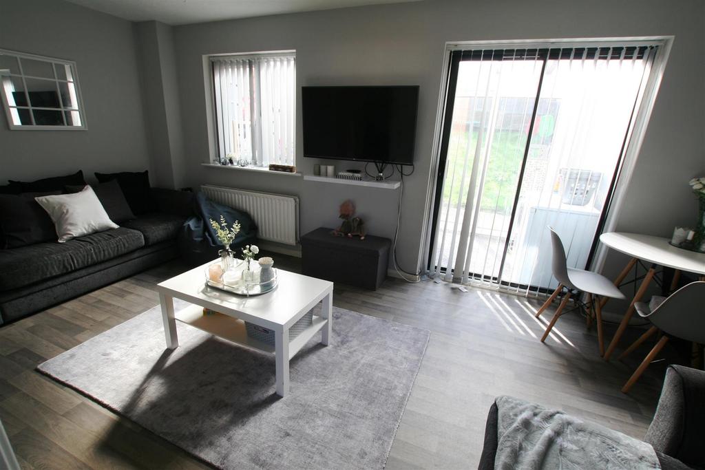 Wiselackplace,11lounge1.JPG