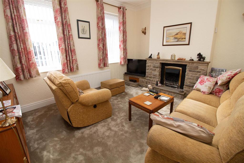 Cauldwell Avenue, South Shields 2 bed terraced house £170,000