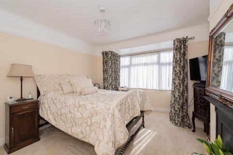 24 Beech Road, Epsom, KT17 4NH