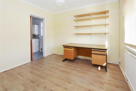 25 Dorothy Evans Close, Bexleyheath, DA7 6AJ