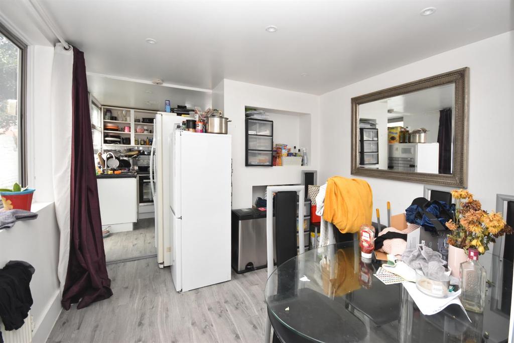 Monastery Street, Canterbury 5 bed terraced house £500,000