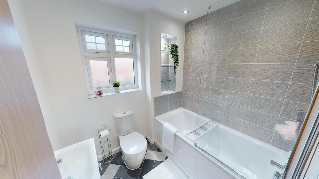Olive Mount Bathroom