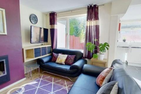 4 bedroom semi-detached house to rent, 48 Quinton Road, Harborne, Birmingham